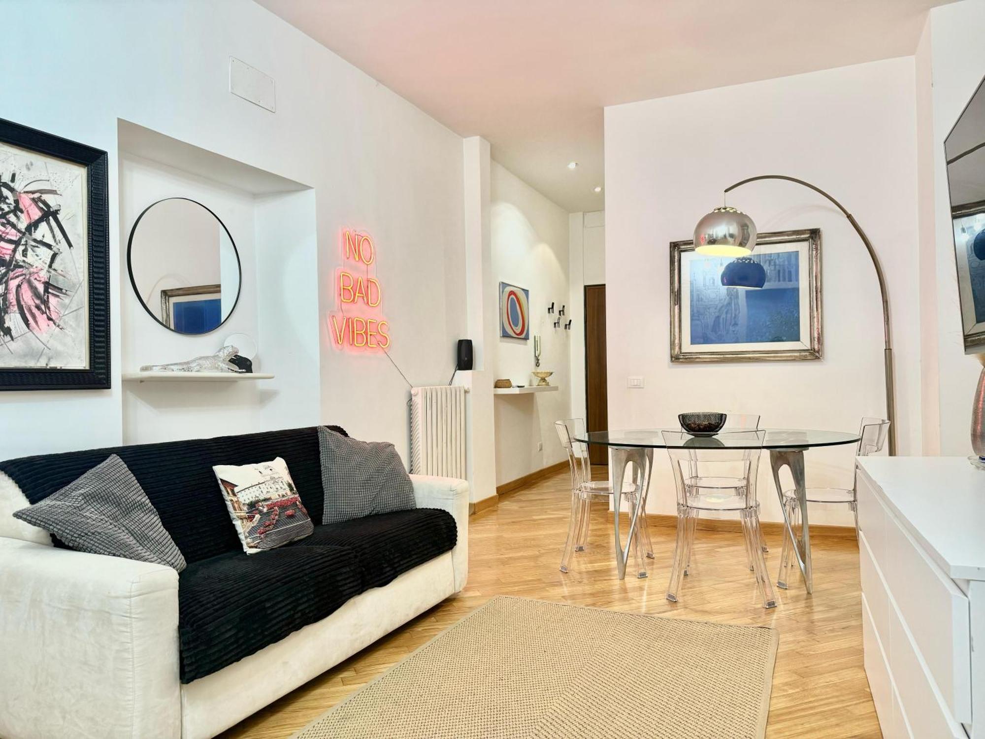 Exclusive In The Heart Of Apartment *